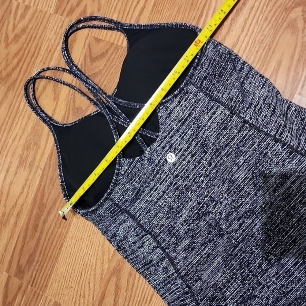 Lululemon Racerback top‎ size 4 - Picture 8 of 8